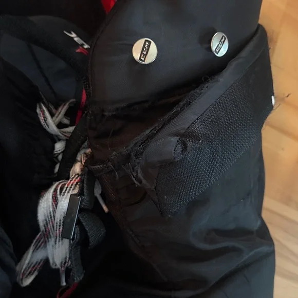 CCM Jetspeed 370 le Black Ice Hockey Pants JR XL - Picture 3 of 6